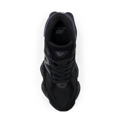 9060 Triple Black